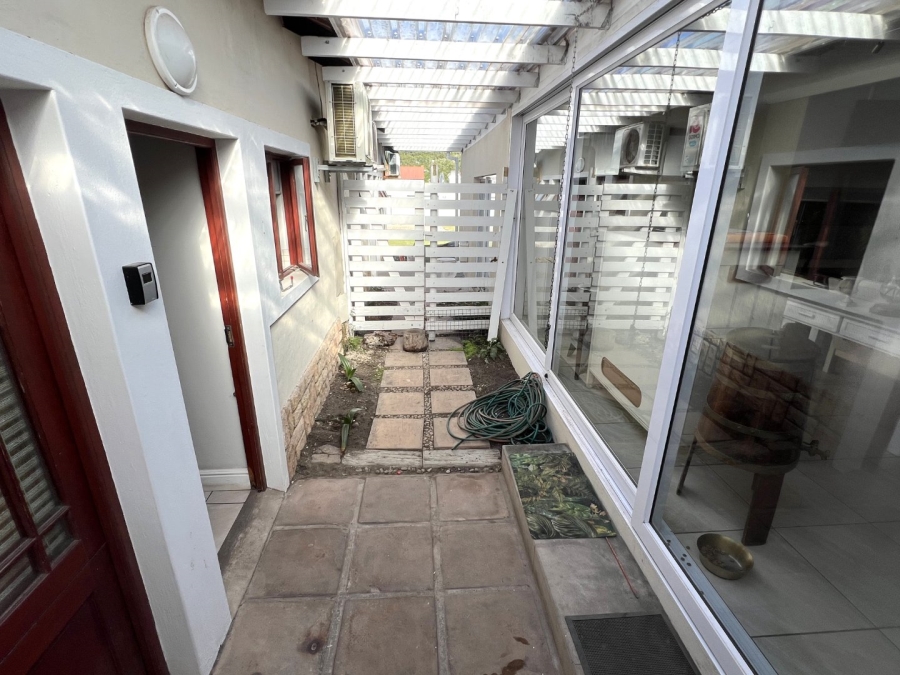 1 Bedroom Property for Sale in Keurboomstrand Western Cape